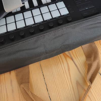 Novation Launchkey 37 MK4 + extras image 11