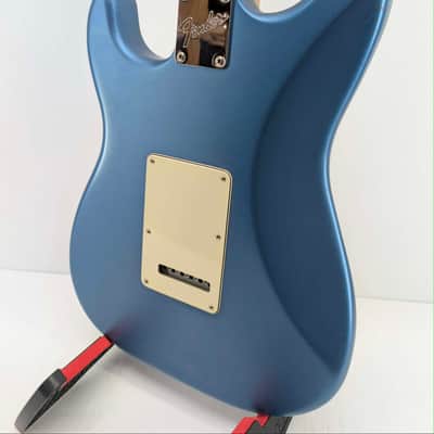 Fender American Performer Stratocaster with Maple Fretboard 2019 - Satin Lake Placid Blue image 6