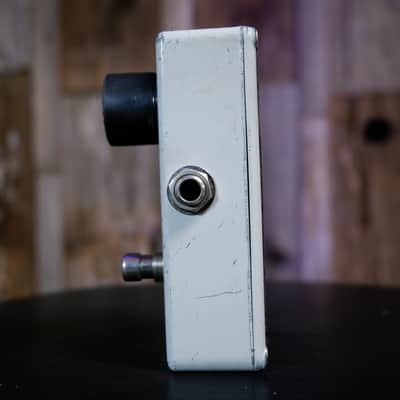 MXR MX-106 Block Noise Gate Line Driver 1980 - White image 5