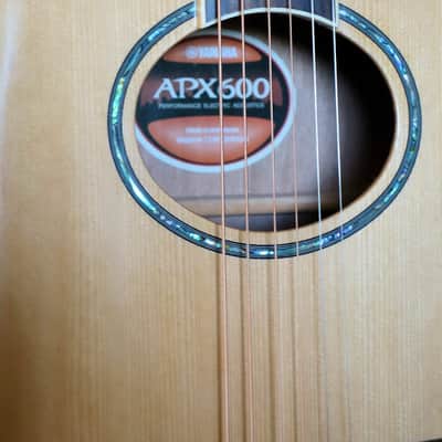 Yamaha APX600 Thinline & Electronics 2010s - Hard case, Natural image 4