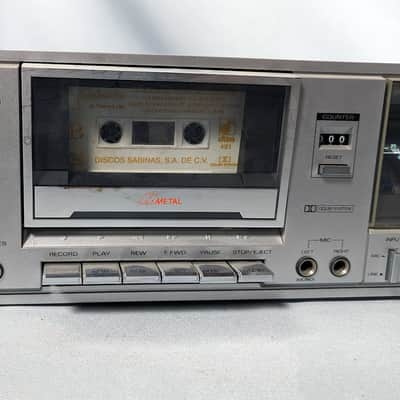 Fisher CR-110 Stereo Cassette Recorder Silver - For Parts or
