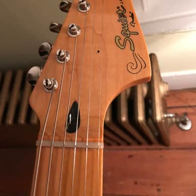Fender Jazzmaster Mid 2000’s Mustard w/ Black Pickguard, Maple Fretboard image 4