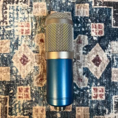 MXL R40 Ribbon Microphone W/ Box! image 3