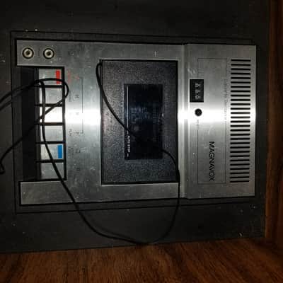 Magnavox Vintage Stereo console 1970's Brown image 4