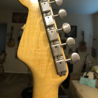 Fender 60th Anniversary Vintage 1954 Fender Stratocaster 2014 2 Color Sunburst image 7