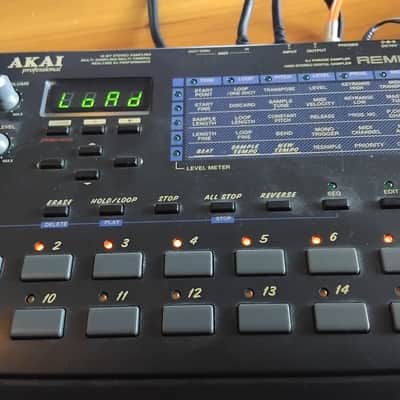 Akai Remix 88 (S20) Black Lo-Fi Sampler image 8