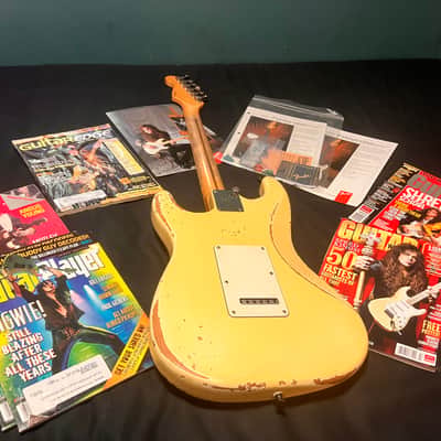 Fender Yngwie Malmsteen  Signature Stratocaster with Maple Fretboard 1987 - 1997 - Vintage White image 25