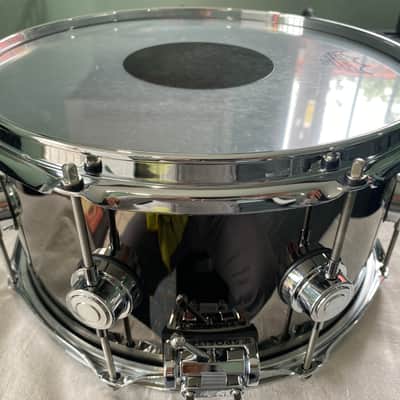 DW Collector's Series Black Nickel Over Brass 7x13" Snare Drum 2014 - 2021 - Black Nickel with Black Nickel Hardware image 4