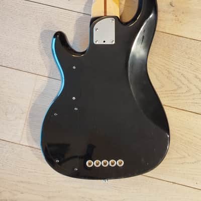 Fender Deluxe Series Zone Lyte Bass 2005 - Black EADGC strings image 9