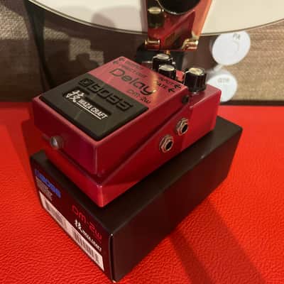 Boss DM-2W Waza Craft Delay Pedal MINT in box image 9