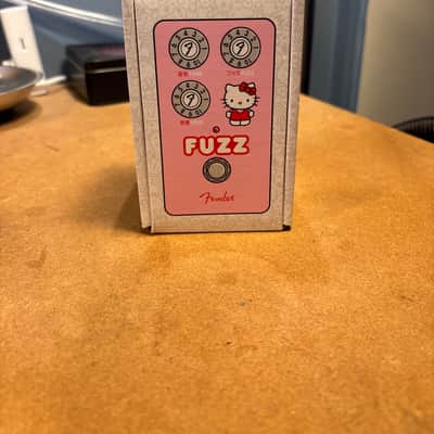 Fender Hello Kitty Fuzz 2024 - Present - Pink image 6