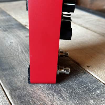 Universal Audio ANTI 1992 High Gain Amp Pedal image 4