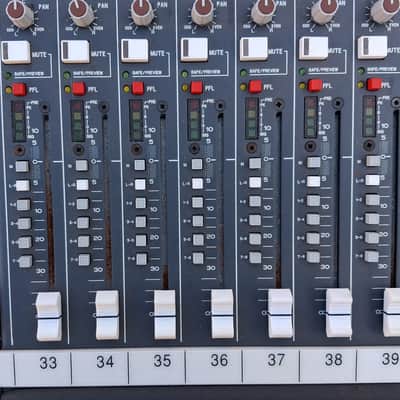 Allen & Heath GL4000 8-Group VCA 40-Channel Mixing Console image 17
