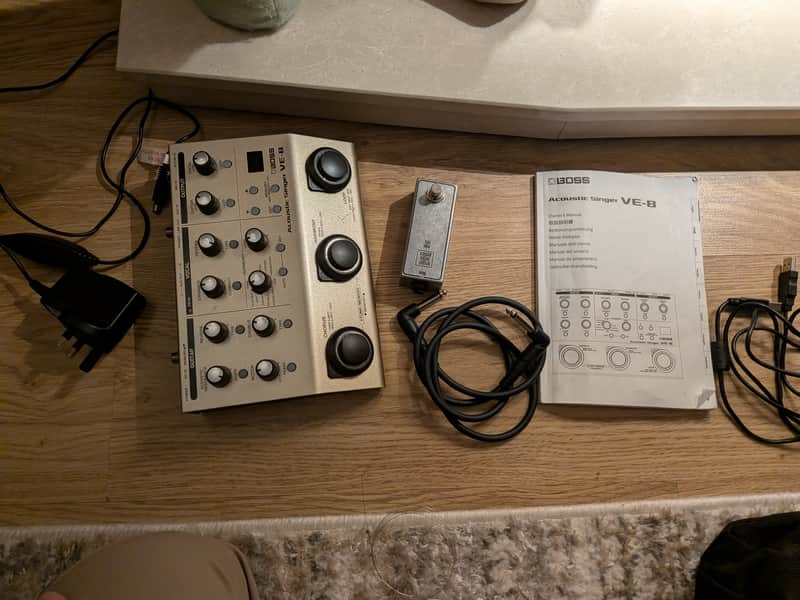 Boss Ve8 acoustic singer