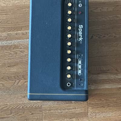 Positive Grid Spark 40 40-Watt 2x4" Modeling Guitar Combo 2020 - Present - Black image 2