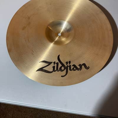 Zildjian 17 inch A Medium-thin Crash Cymbal 2022 - Traditional finish image 4