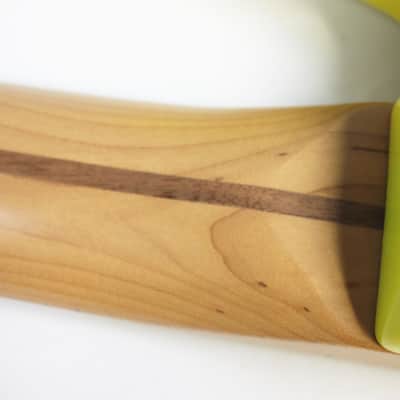 Fender MonoNeon Signature Jazz Bass V 2022 - Neon Yellow image 10