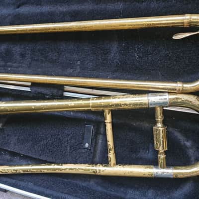 Blessing Scholastic Trombone with Case & Mouthpiece. Made in USA. Good condition image 10