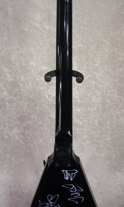 B.C. Rich BC Rich KKV Kerry King V guitar signed by Slayer | Reverb