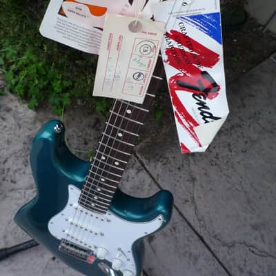 1995 NEW Fender American Standard Stratocaster with Matching Headstock, Rosewood Fretboard 1995 - Burgundy Mist image 4