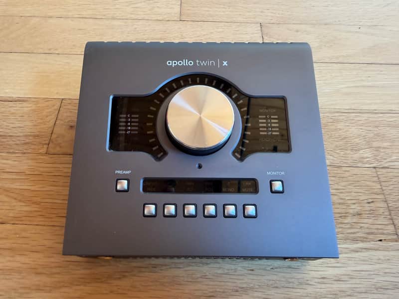 Universal Audio Apollo Twin X QUAD Thunderbolt 3 Audio Interface 2019 - Present - Gray image 1