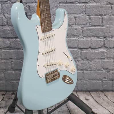 Squier Classic Vibe '70s Stratocaster with Laurel Fretboard 2021 - Present - Sonic Blue image 5
