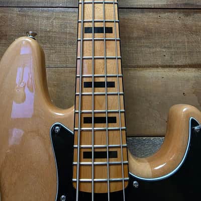Squier Classic Vibe 70's Jazz Bass Maple Neck - Natural image 10