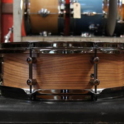 Noble and Cooley 4.75x14 Walnut Ply Snare Drum with Black Chrome Hardware image 3