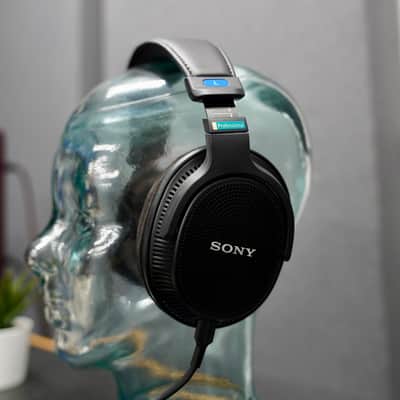 Sony MDR-MV1 (Ex Demo) image 1