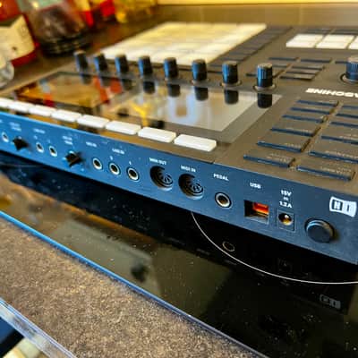 Native Instruments Maschine Mk3 + Maschine Jam + Stand + Deck Savers image 16