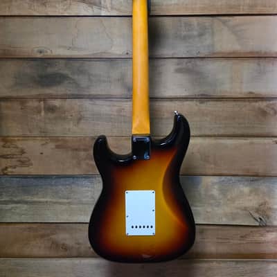Fender American Vintage II 1961 Stratocaster (Pre-Owned) - 3-Color Sunburst w/ Case image 20