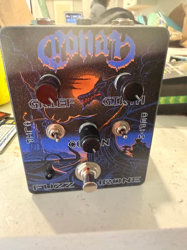 Magic Pedals Conan Fuzzthrone 2026 - Tri Dragon image 1