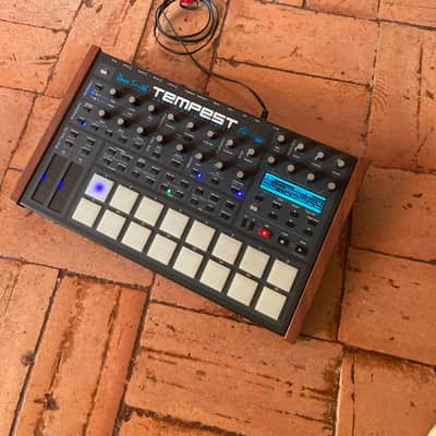 DSI Dave Smith Instruments Tempest 6-Voice Drum Machine 2011 - 2018 - Black with Wood Sides