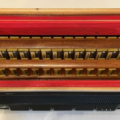 Universal Electrovox Fullsize Piano Accordion LMM (41 key / 120 Bass) W/ Case image 9