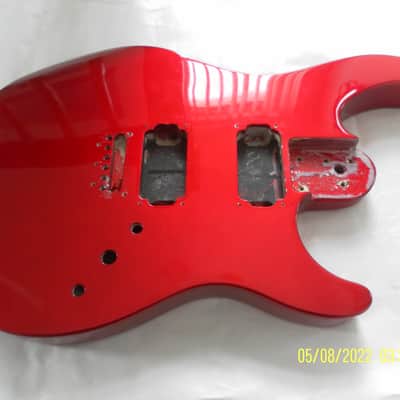 Peavey AT-200 Auto Tune Self-Tuning Electric Guitar 2012 red body image 1