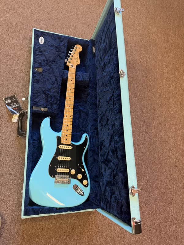Custom "Baby Blue" Fender HSS Stratocaster & Limited Edition Sonic Blue Hard Case image 1