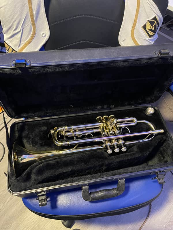 Bach TR500 Aristocrat Student Model Bb Trumpet 2010s - Clear-Lacquered Brass image 1