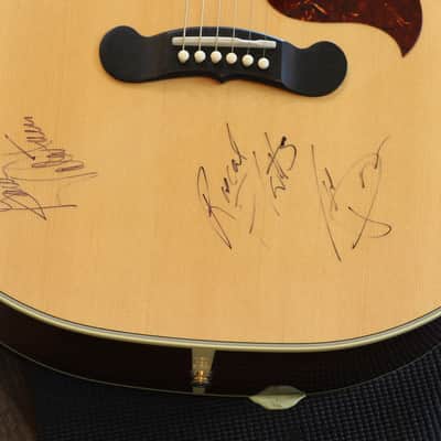 Unplayed! 2010 Gibson Songwriter Deluxe Studio Signed by Rascall Flatts Acoustic Guitar Antique Natural + OHSC image 6