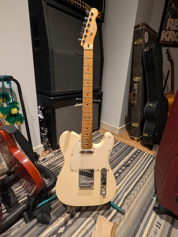 Fender Standard Telecaster