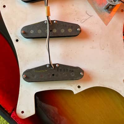 1976 Fender Stratocaster with 3-Bolt Neck, Maple Fretboard - Sunburst image 23