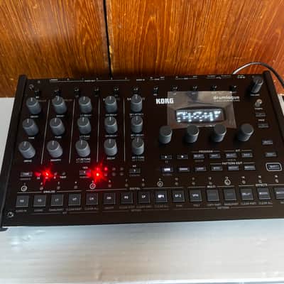 Korg Drumlogue Hybrid Drum Machine w/ box image 2