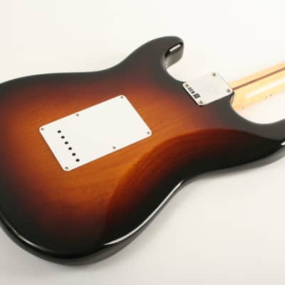 Fender Custom Shop Limited Edition 70th Anniversary 1954 Stratocaster DLX Closet Classic 1-Piece Quartersawn Maple Neck Fingerboard Wide-Fade 2-Color Sunburst XN5106 image 6