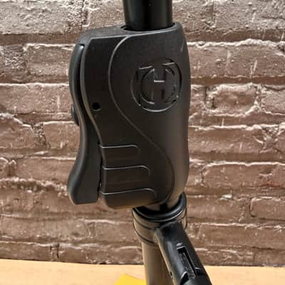 Hercules Dual Guitar Stand – Two-Instrument Folding Stand image 9