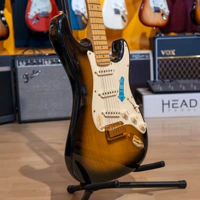 Fender - "50th Anniversary Strat DLX " w/Original Tweed HD Case & Candy - (2004) - USED image 3