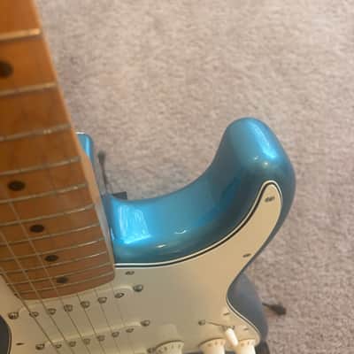Fender Stratocaster 2011 - Lake Placid Blue image 8