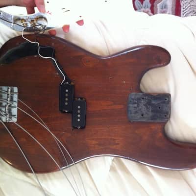Vintage Left-Handed Fender Precision Bass 1976 Walnut image 15