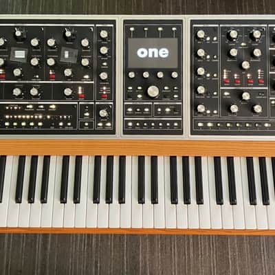 Moog One 16-Voice 61-Key Polyphonic Analog Synthesizer 2018 - Present - Black/Ash image 4