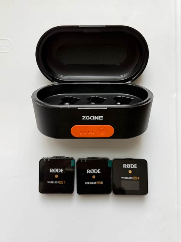RODE Wireless GO II Dual Compact Microphone & Charging Case image 1