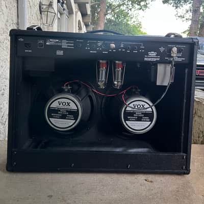 Vox AC50CP2 Classic Plus 2-Channel 50-Watt 2x12" Guitar Combo 2007 - 2009 - Black image 8