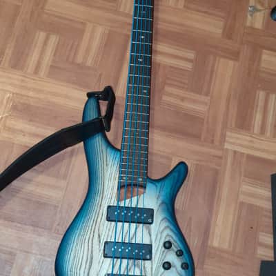 Ibanez 2021 SR605 Cosmic Blue 5 String Bass image 7